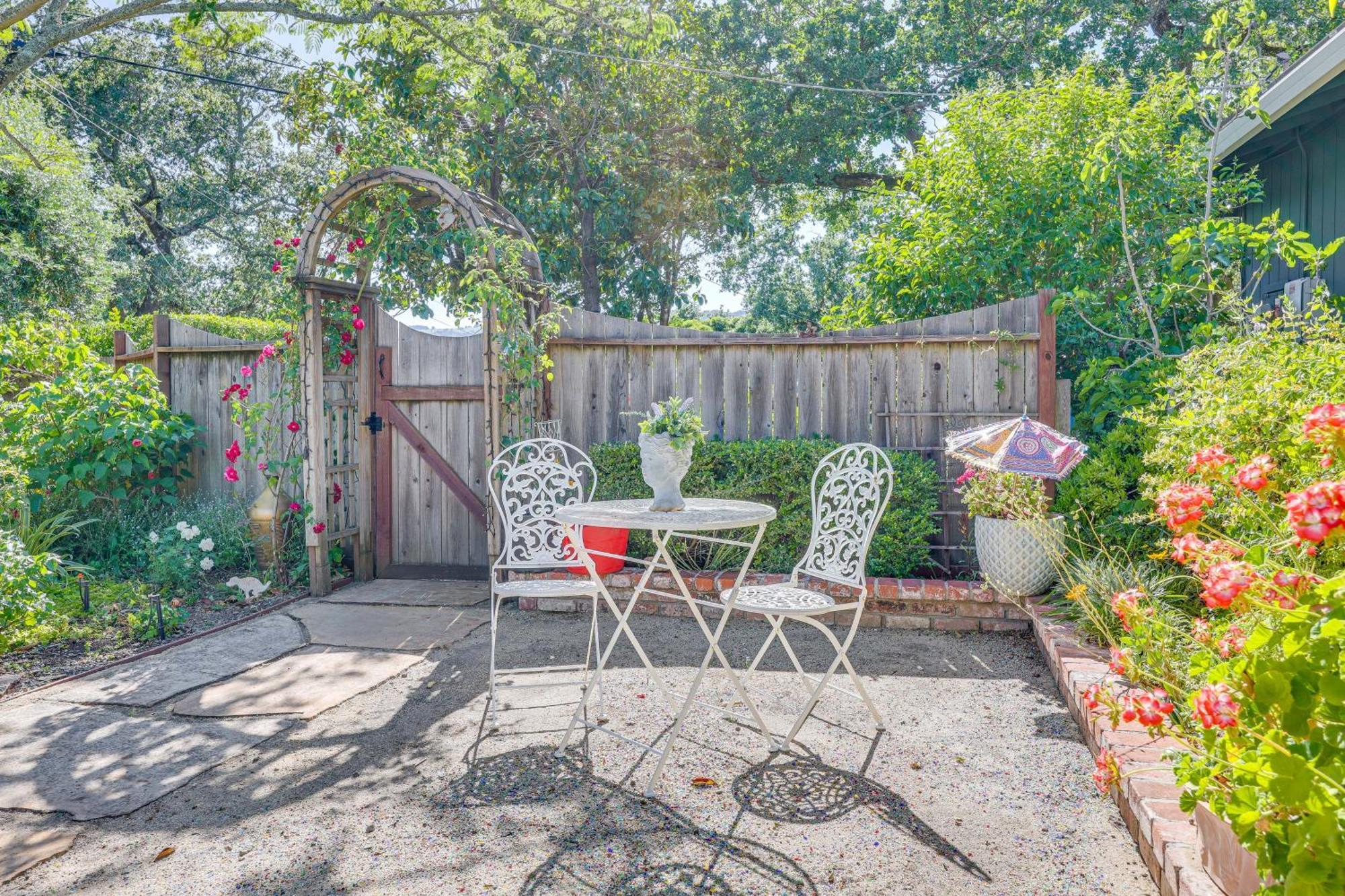 Romantic Casita With Garden And Deck 2 Miles To Plaza! ソノマ エクステリア 写真